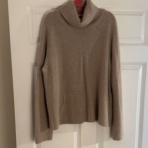 Cozy Banana Republic Ribbed 100% Cashmere Turtleneck Sweater - Taupe